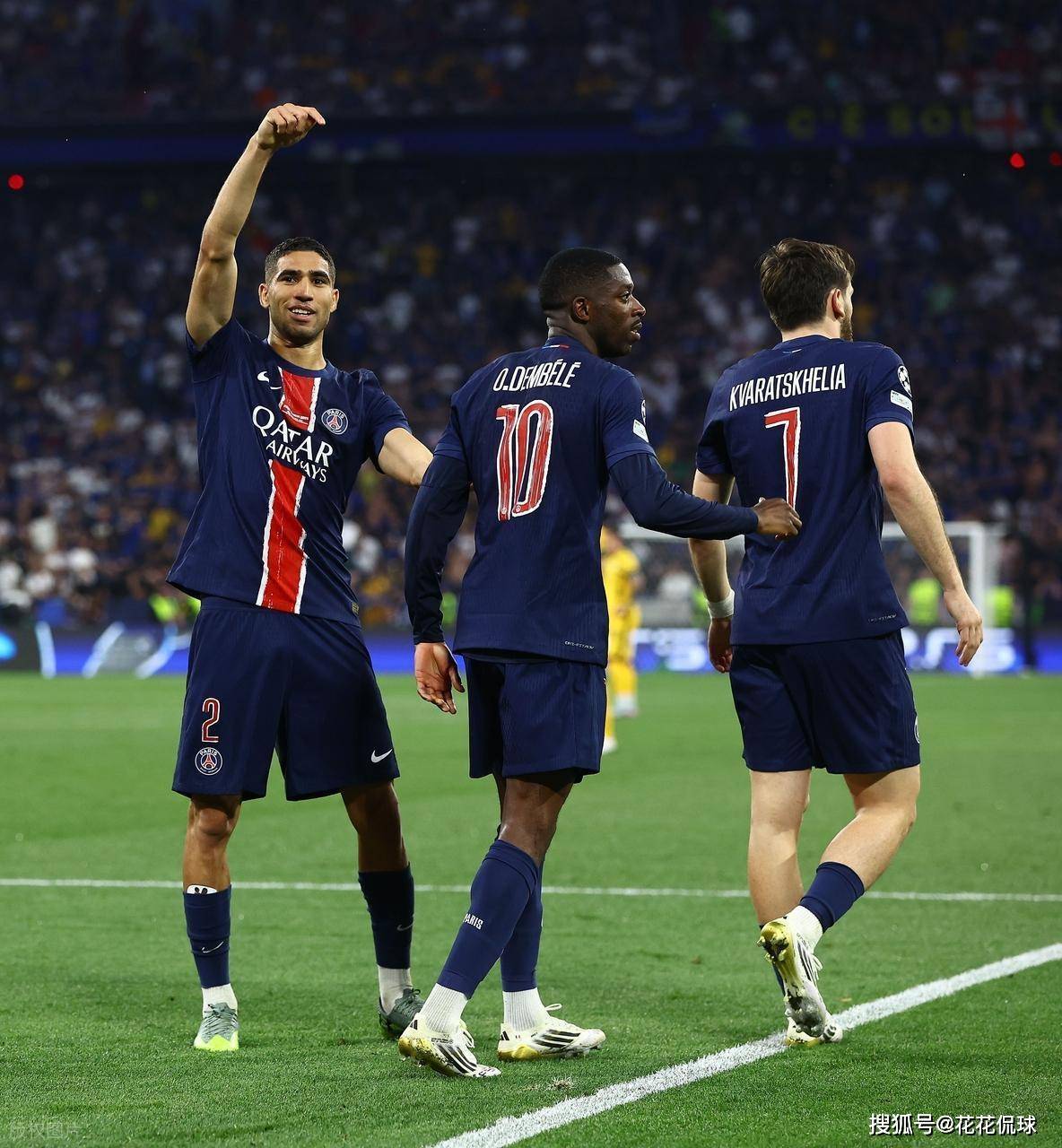 4月28日欧冠半决赛首回合前瞻：卫冕冠军巴黎迎战德甲霸主拜仁——提前上演的决赛